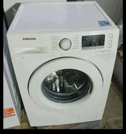 Samsung lave-linge frontal blanc avec écran digital