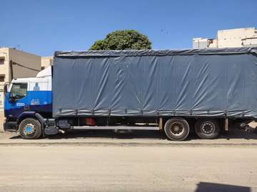 LOCATION CAMION POIDS LOURD BACHE