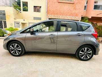 Nissan versa 2017