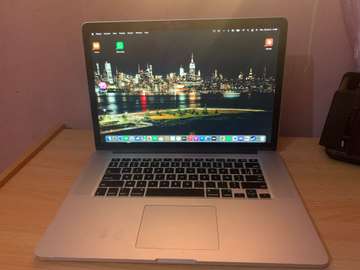 Macbook Pro 15 Ram 16 go stockage 512