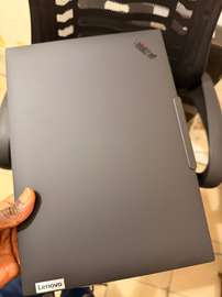 Lenovo ThinkPad T14s Ultra 5 Azerty 🇫🇷 32G/512