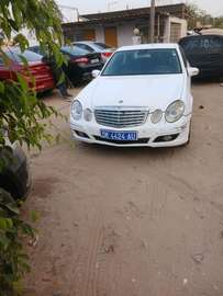Mercedes Benz e220