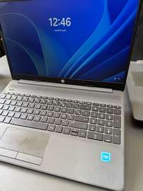 Ordinateur portable Hp 15 11th gen / ssd 256gb / 8gb ram