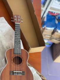 Ukulele á vendre