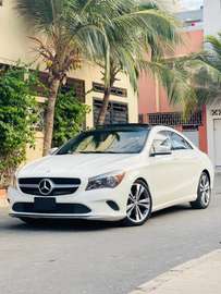 Mercdes CLA Luxe