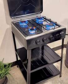 Cuisinière 3feux noir avec étagères métal