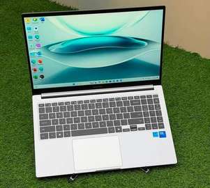 SAMSUNG GALAXY BOOK4