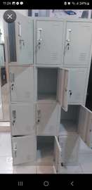 Armoire métallique 12 casiers