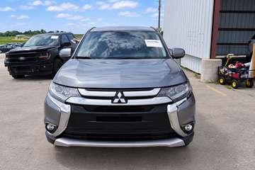 MITSUBISHI OUTLANDER 2018