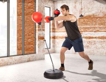 Ensemble de gants, de punching-ball autoportants