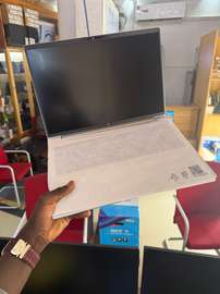 Hp Probook 4 G1i 16 ultra 7 / 32GB / 512 ssd
