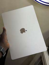 MacBook Air M4 15pouces 512G mdm