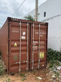 CONTENEUR EN BON ETAT A VENDRE A LA SOMONE