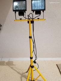 Projecteur chantier double sur trépied réglable jaune