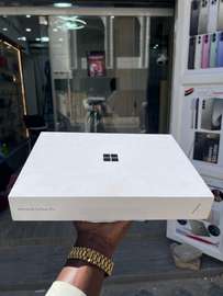 Surface Pro 11 Snapdragon X Plus