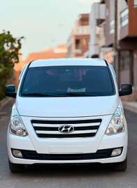HYUNDAI GRAND STAREX 12 places