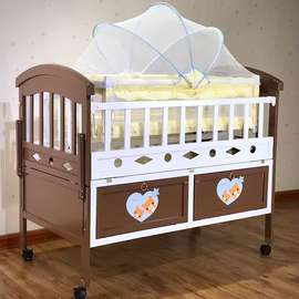 Lit bébé évolutif bois marron blanc avec moustiquaire