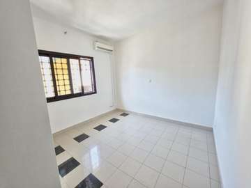 APPARTEMENT F4 A LOUER A NGOR  EN FACE DU STADE