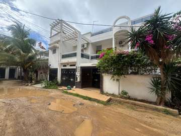 Villa à vendre aux Almadies juste derrière Philippe Moris