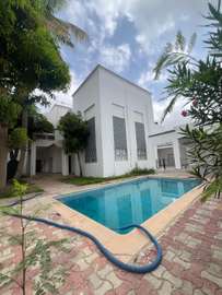 Villa à louer aux Almadie derrière Philippe Moris
