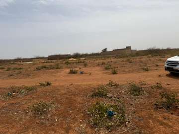 TERRAIN À VENDRE entre POUT et DIASS LELO