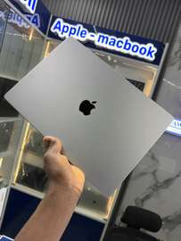 MacBook Pro M1 Max 16 pouces Ram 64Go SSD 1To