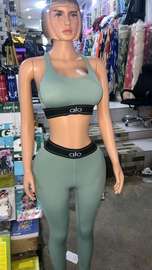 tenue  sport pour femme