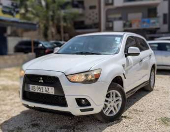 MITSUBISHI RVR 2012