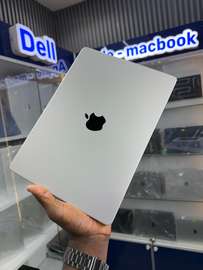 MacBook Pro M5 Pro (2026) Ram 24Go SSD 1To Neuf