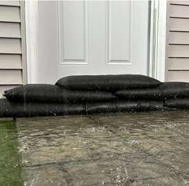 Quick dam flood bags / barriere pour inondations