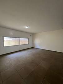 Villa R+1 à vendre au Point E