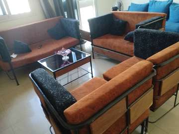 Magnifique salon moderne 7 places avec table basse en verre
