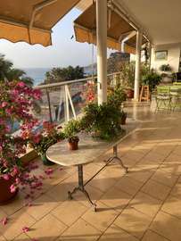 Appartement à vendre sur la corniche du plateau