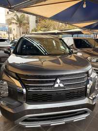 Mitsubishi Outlander 2022 Gris Métallisé