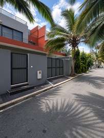 VILLA SUR LA VDN