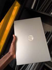 HP Pavilion 14 i5 10th