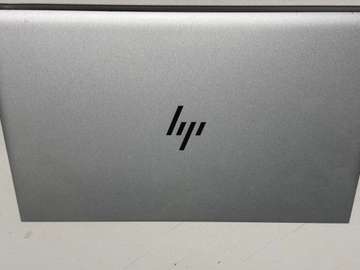 HP 830 elitebook G8 i5