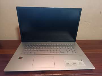 Asus Vivo Book 17  avec souris