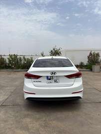 Location hyundai elantra