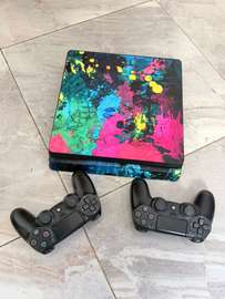 PS4 Slim flashes 20 jeux + 2 manettes