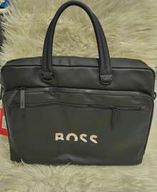 Boss sacoche ordinateur noir similicuir compartiments