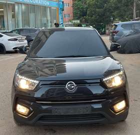SSANGYONG TIVOLI  Année : 2017