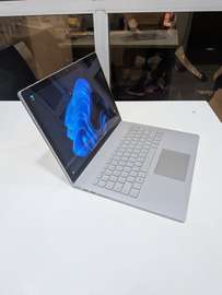Surface Book 3 i5 10ieme 8 256 ecran tactile et detachable