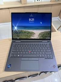 Lenovo ThinkPad X1 Yoga Gen 8 - I7 13e VPRO | 32GB RAM | 512