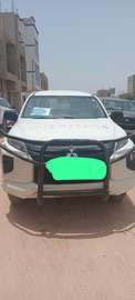Mitsubishi L200 4x4 Blanc Pick-up Polyvalent