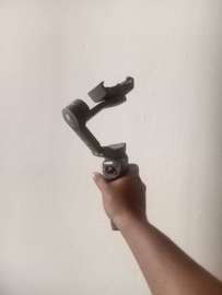 Stabilisateur de Smartphone DJI Osmo Mobile 3