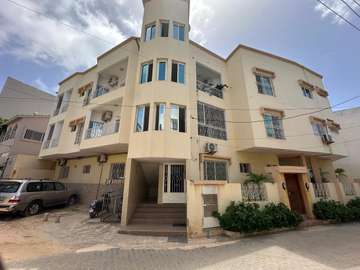 APPARTEMENT F4 A LOUER A NGOR