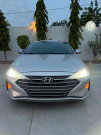 HYUNDAI ELANTRA 2019