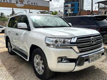 Toyota land cruiser GXR V6