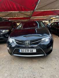 Toyota auris Anne 2015